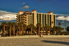 Pier House 60 Clearwater Beach Marina Hotel